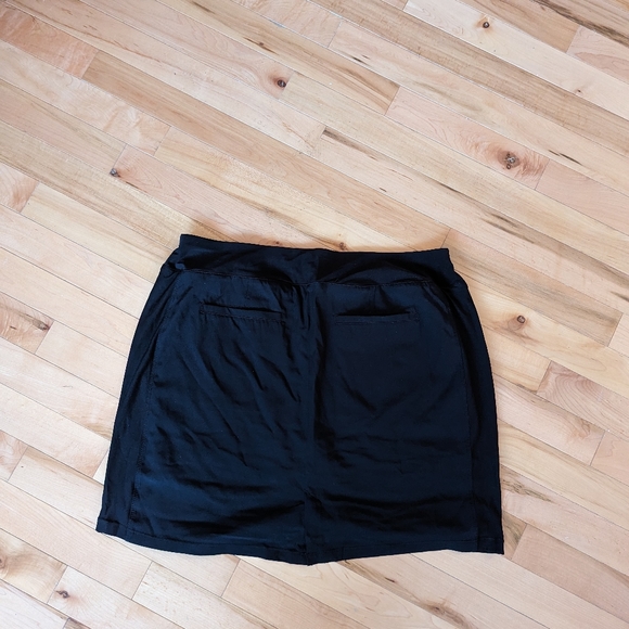 Tee Time Golf Skort. Size L. EUC. - Picture 2 of 7